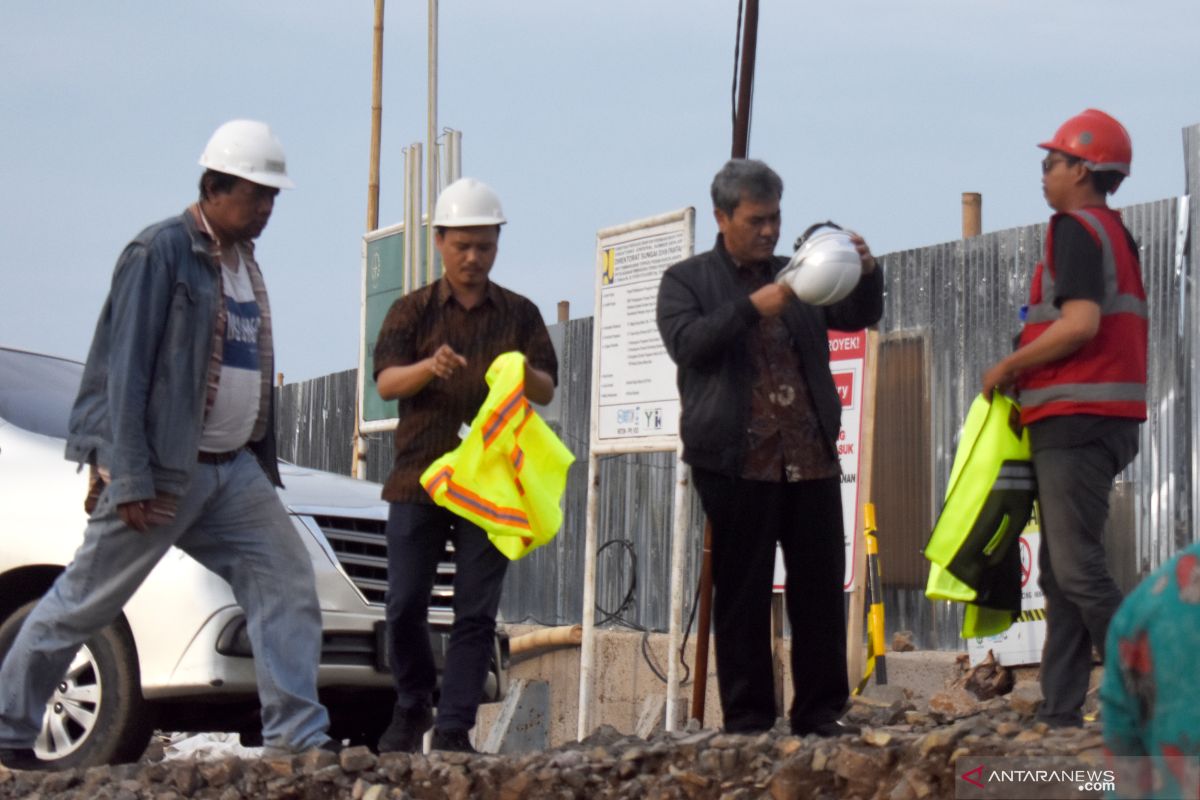 PUPR sebut tanggul jebol masih tanggung jawab kontraktor