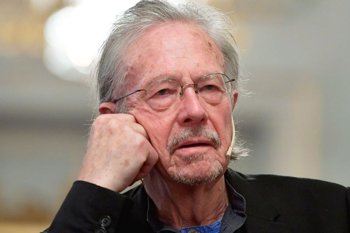 Peraih Nobel Peter Handke 'dipersona non grata' di Sarajevo