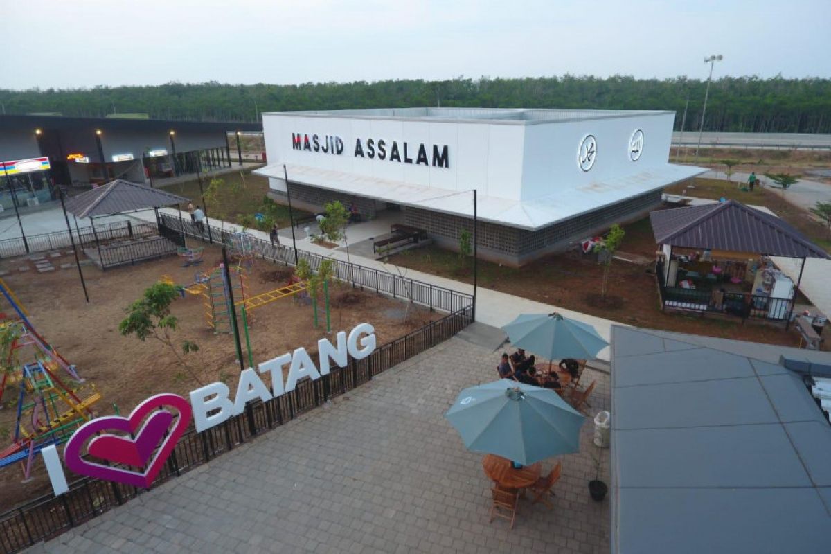 "Rest Area" 360 Tol Semarang-Batang jadi destinasi wisata baru