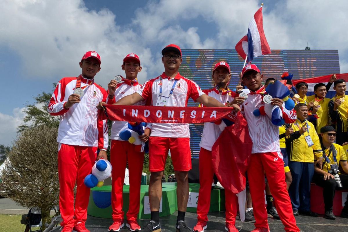 SEA Games 2019: Tim balap sepeda Indonesia raih perak setelah kalah dari Thailand
