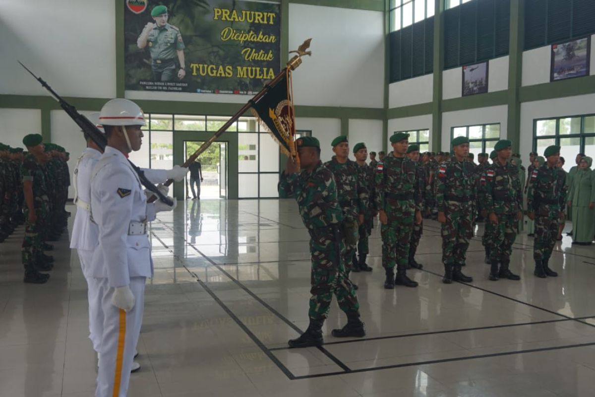 TNI AD terjunkan sepuluh personel pengamanan pulau terluar di Natuna