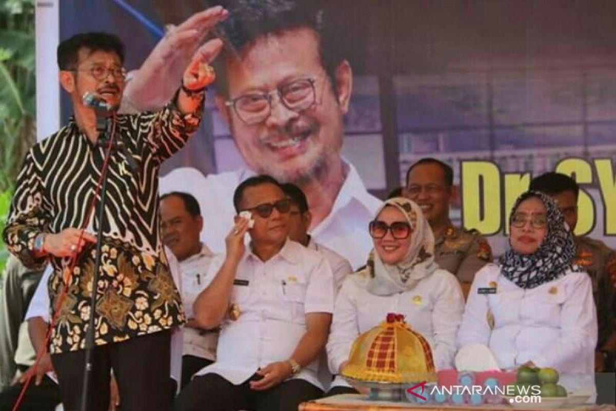 Mentan beri bantuan pertanian Sulbar Rp144 miliar