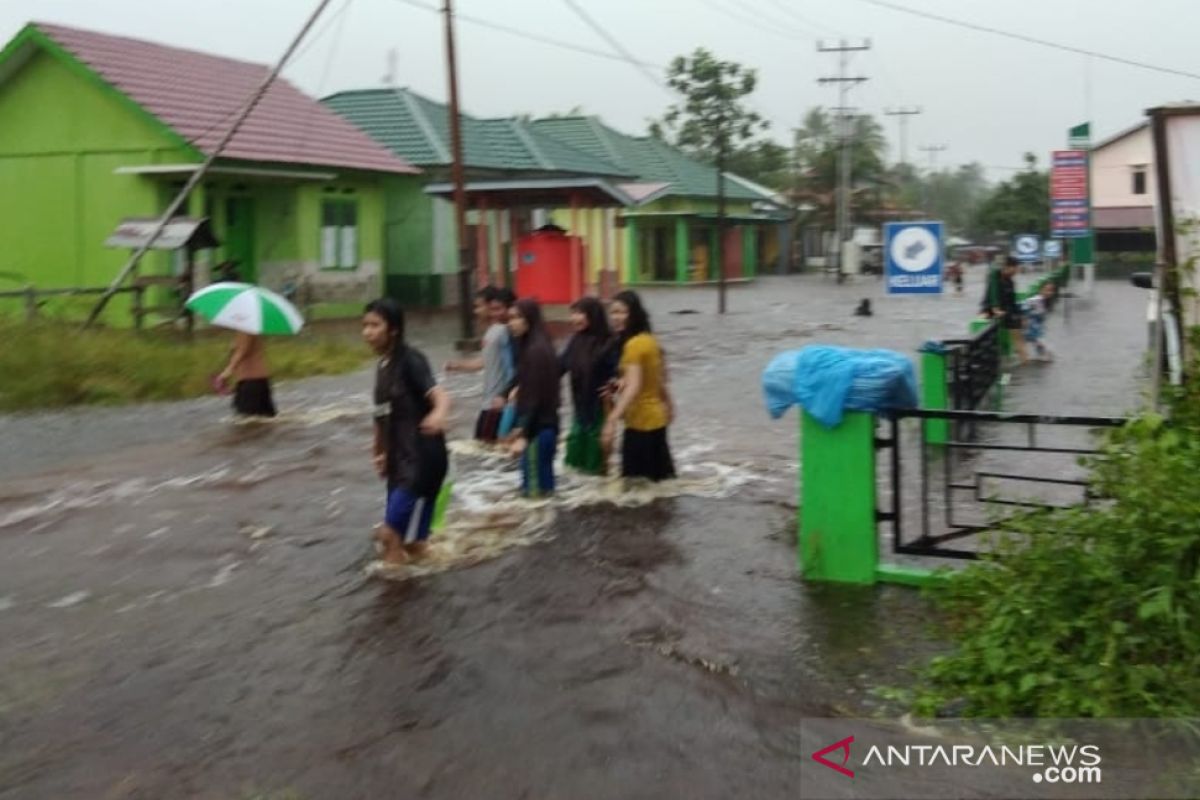 Sejumlah desa terendam banjir di kabupaten  Sambas