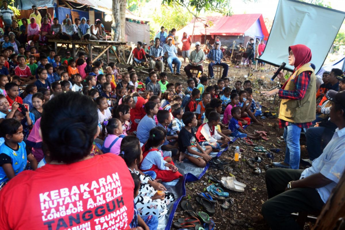 BNPB - BPBD Maluku sosialiasi mitigasi dan penanganan dampak gempa di Ambon