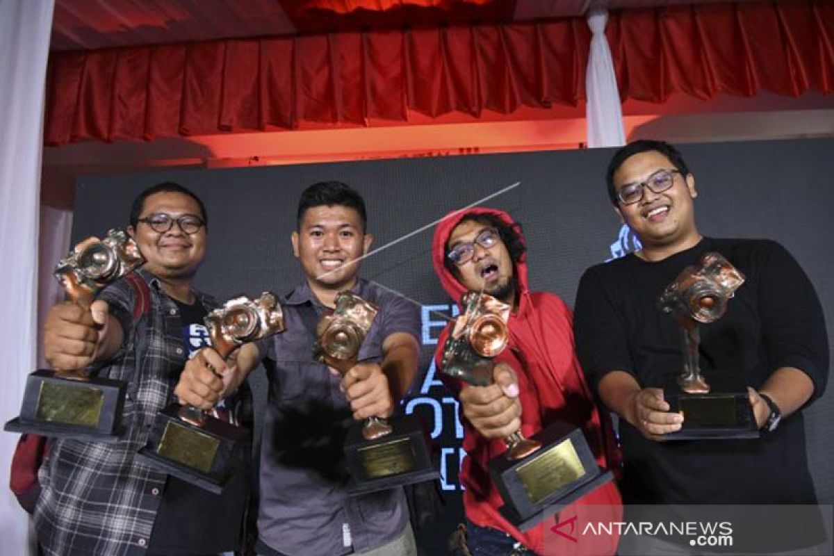Lima pewarta foto ANTARA meraih Anugerah Pewarta Foto Indonesia 2019