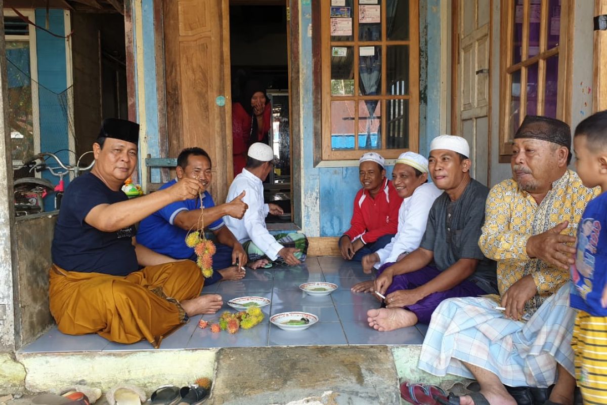 Warga Karang Intan sambut antusias kunjungan Paman Birin