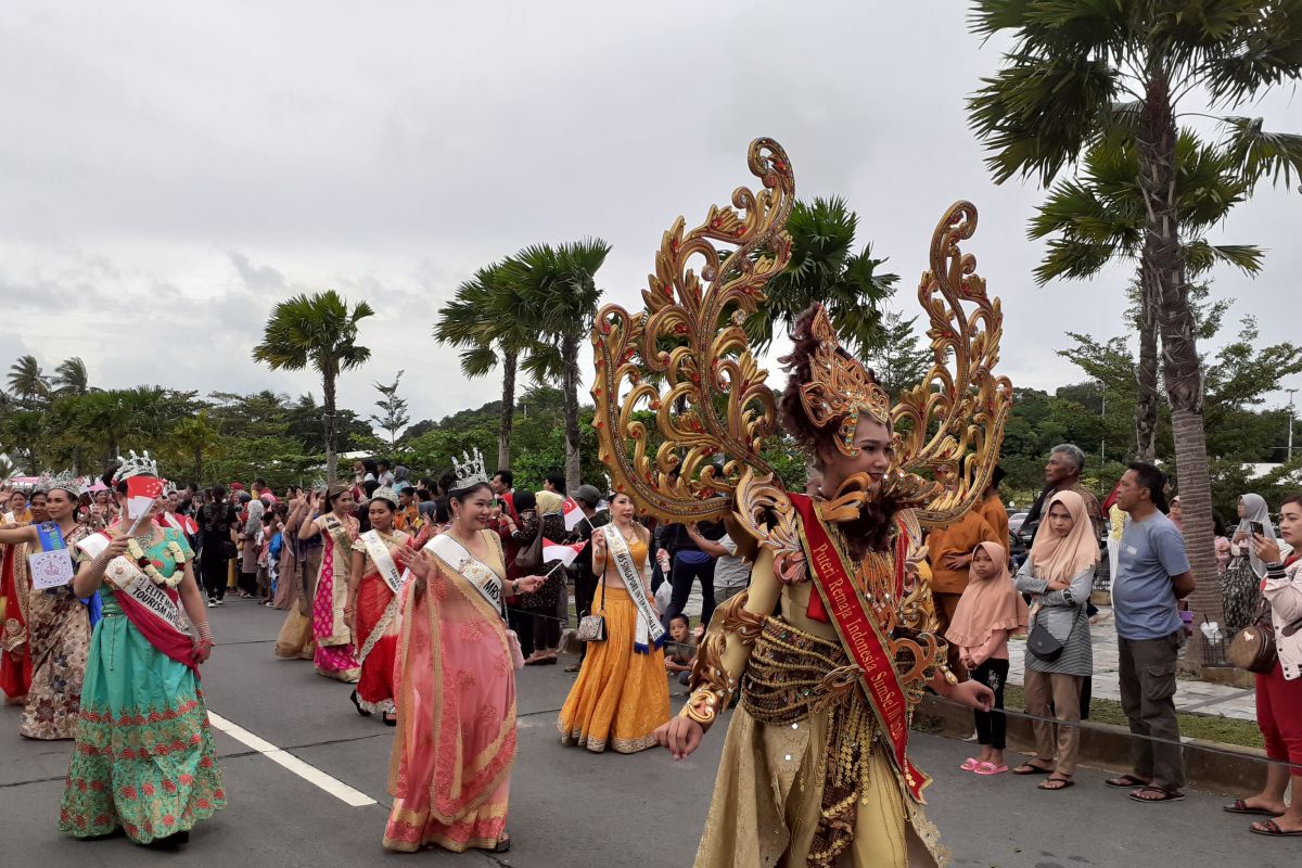 Karnaval Batam diikuti enam negara