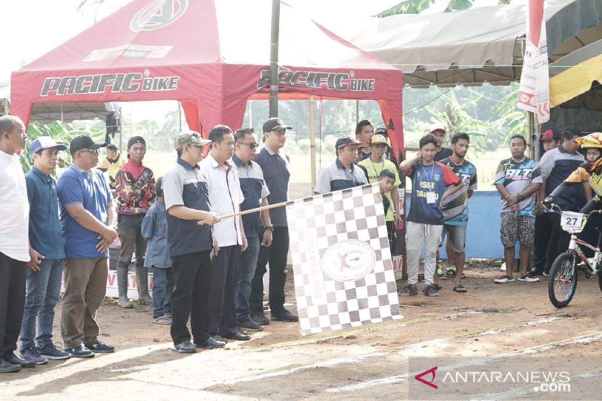 Wakil Bupati HSS buka kejurprov balap sepeda BMX se Kalsel