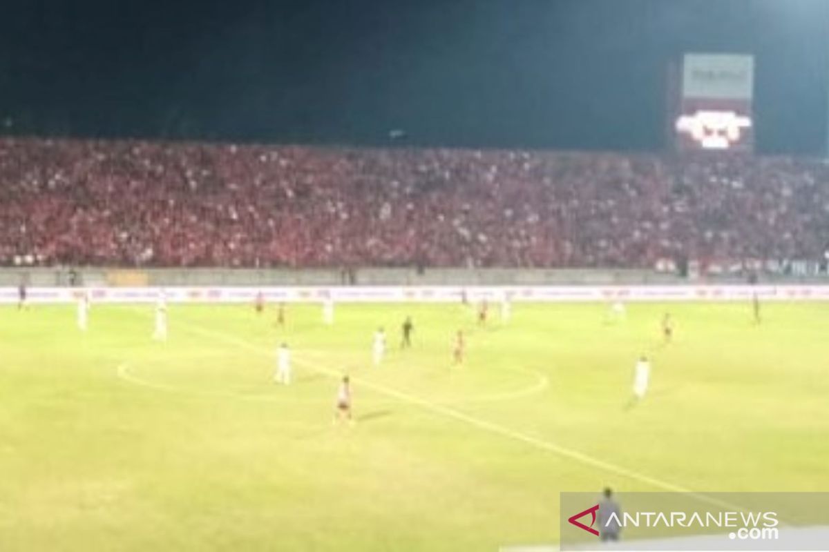 Bali United bermain imbang 1-1 dengan Persipura