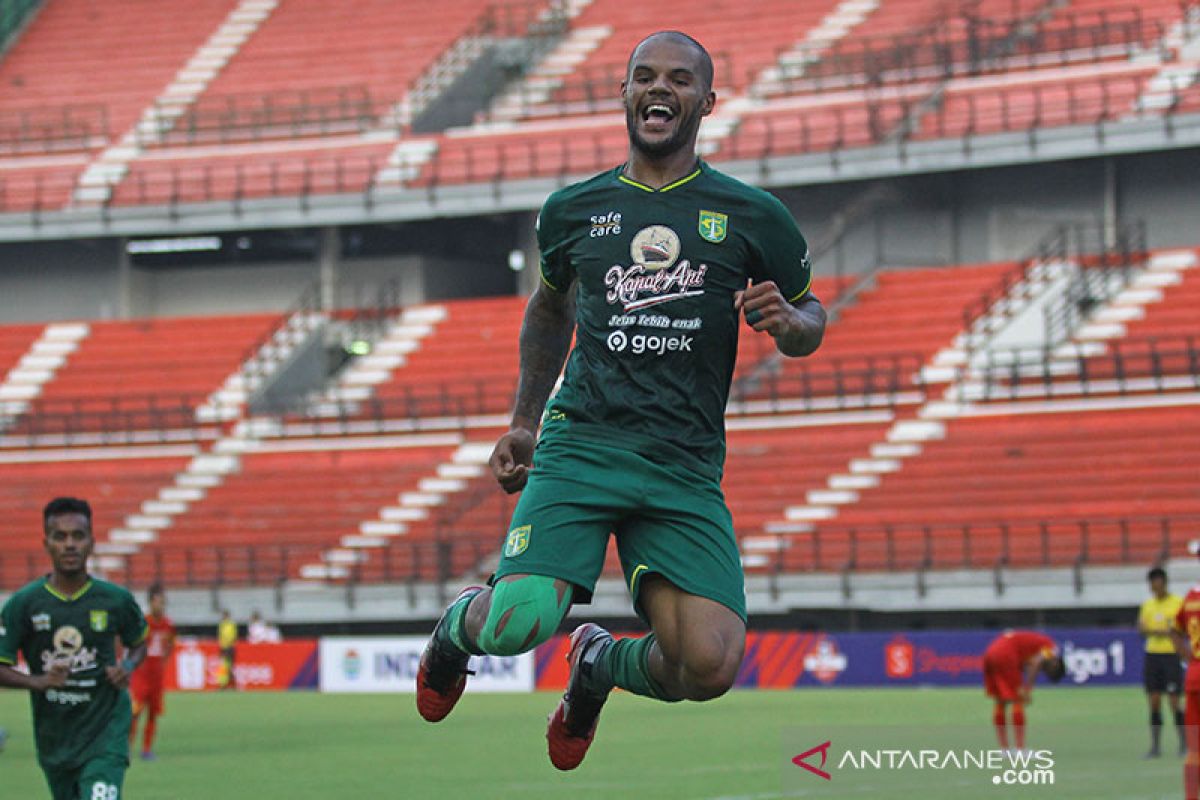 Persebaya taklukkan Bhayangkara FC dengan skor 4-0