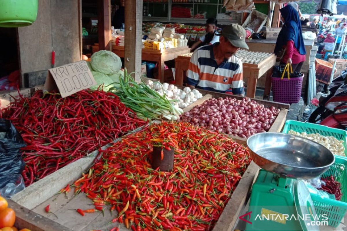 Harga cabai di Ambon anjlok