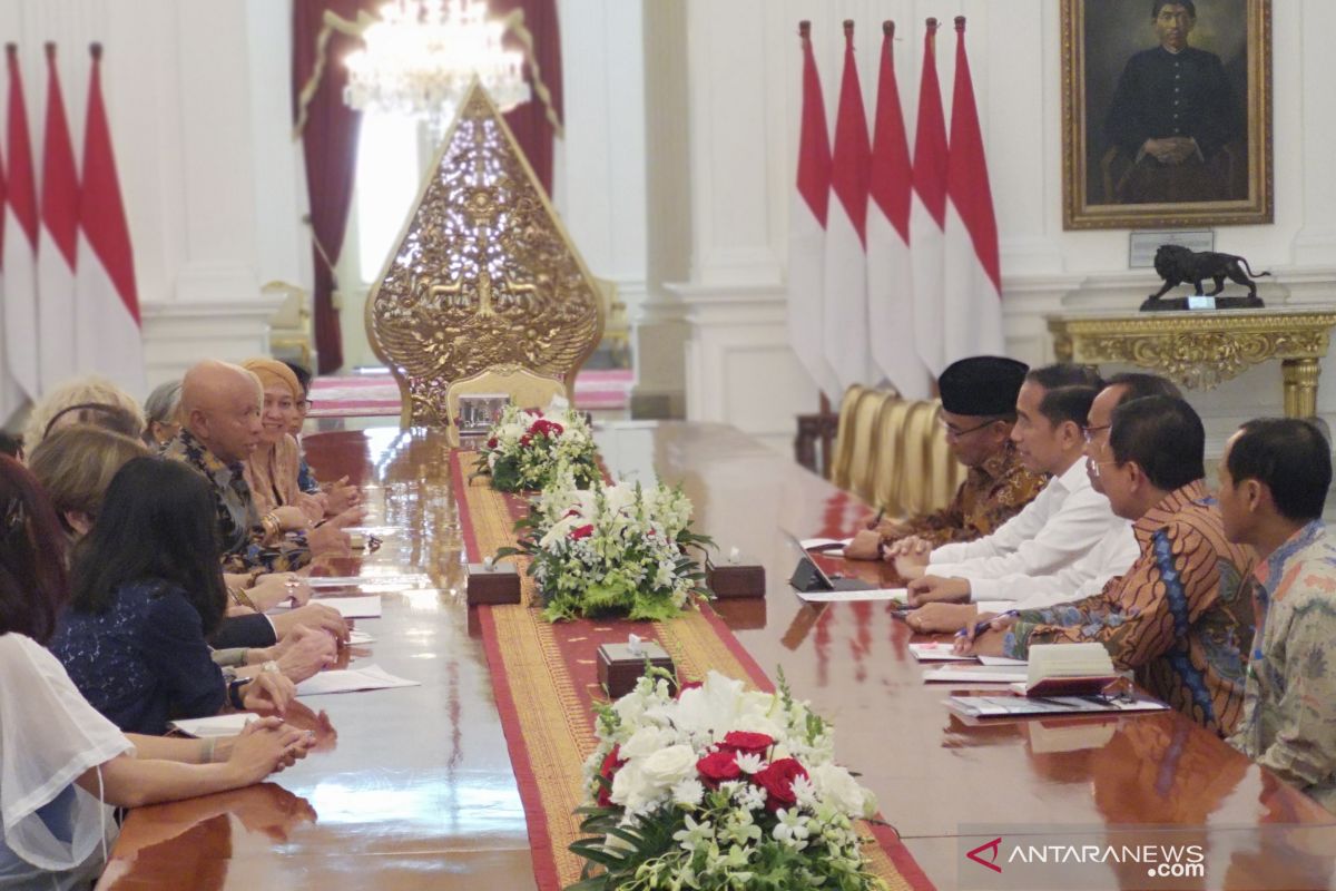 Presiden Jokowi terima delegasi Aksi Stop TBC Dunia