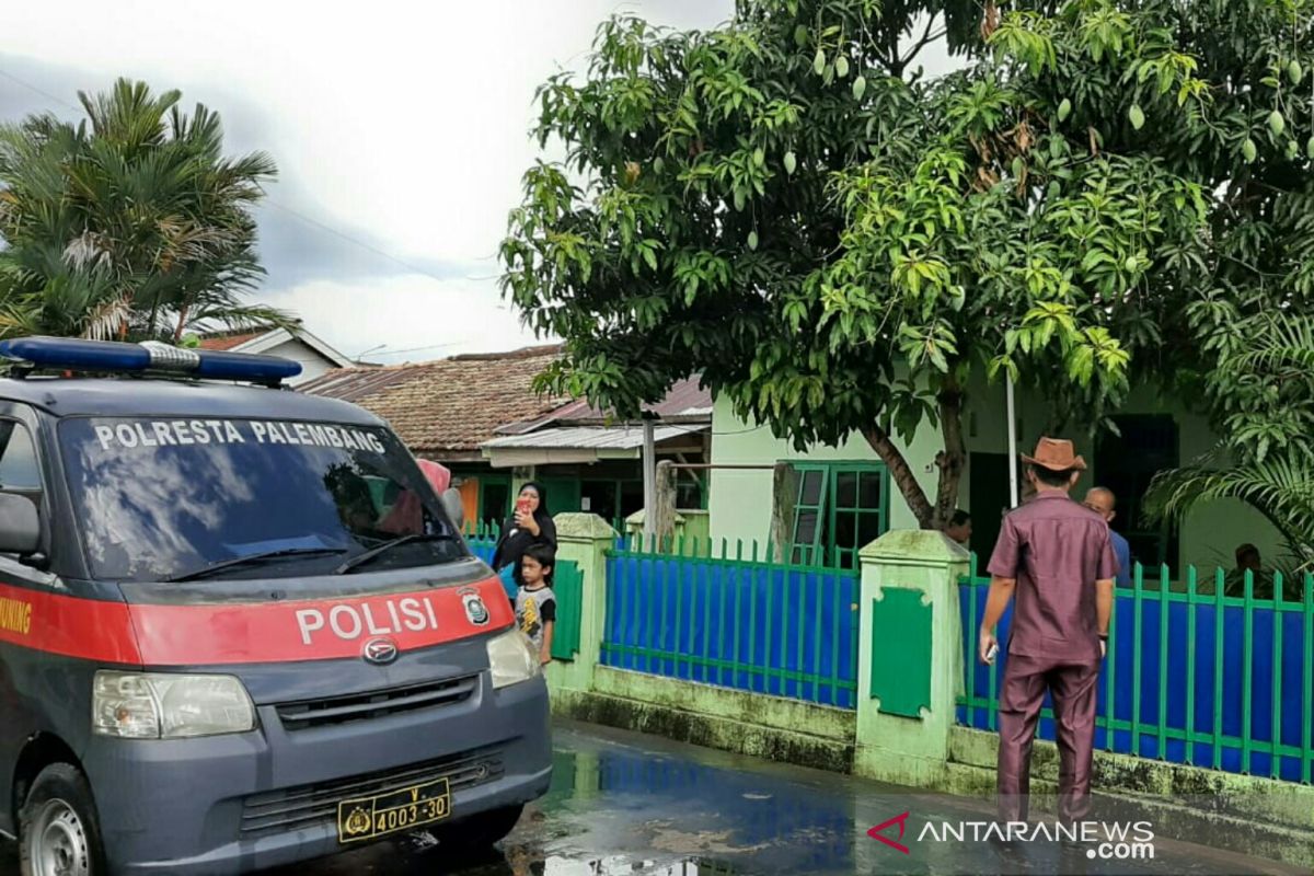 Komplek purnawirawan TNI Palembang diteror bom