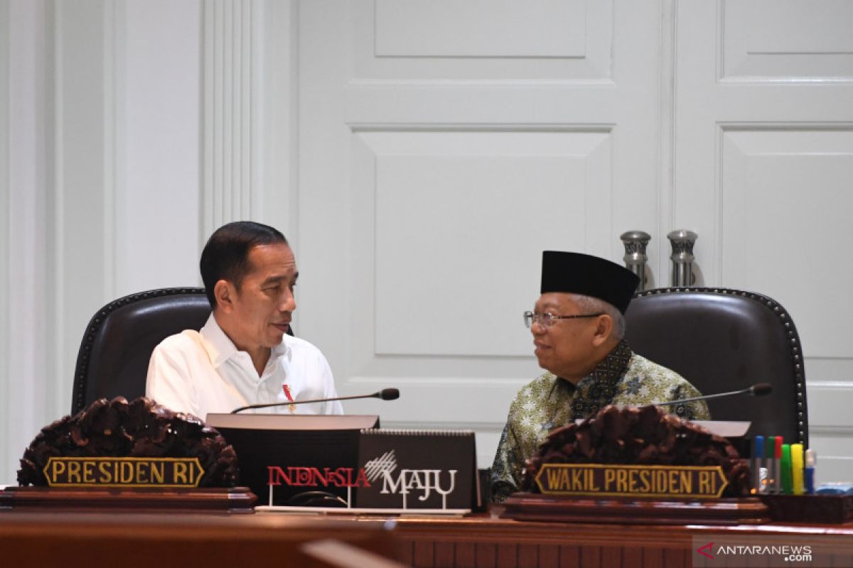 Presiden Jokowi katakan program pemberantasan korupsi perlu dievaluasi