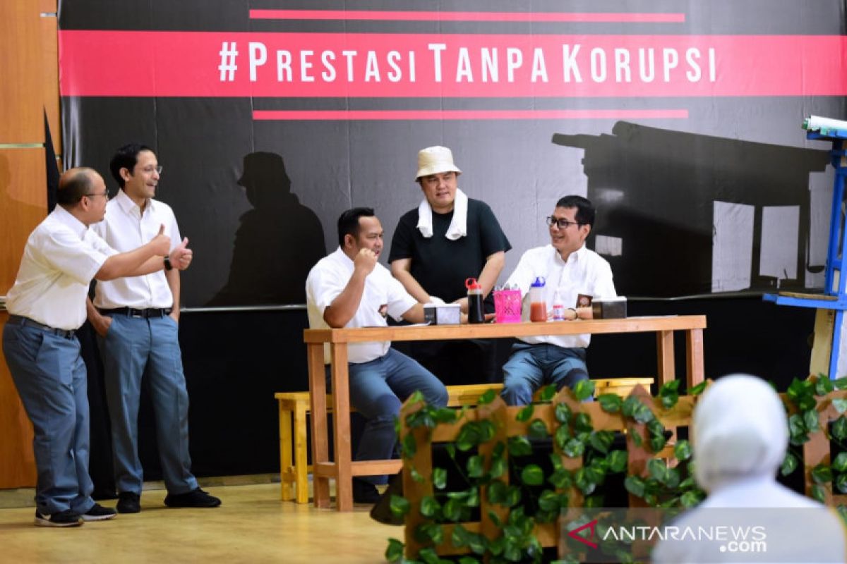 Jokowi's ministers enact theatrical drama centering on anti-corruption