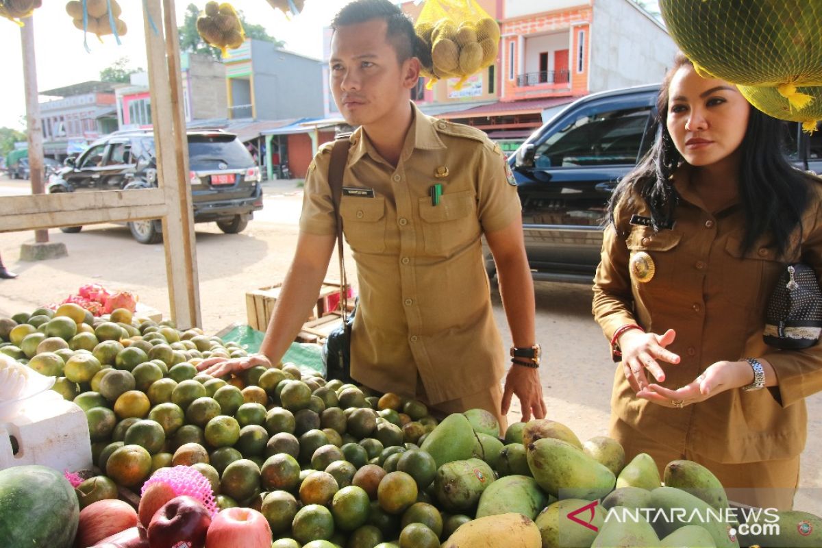 Bupati Landak minta masyarakat tidak konsumtif menjelang Natal