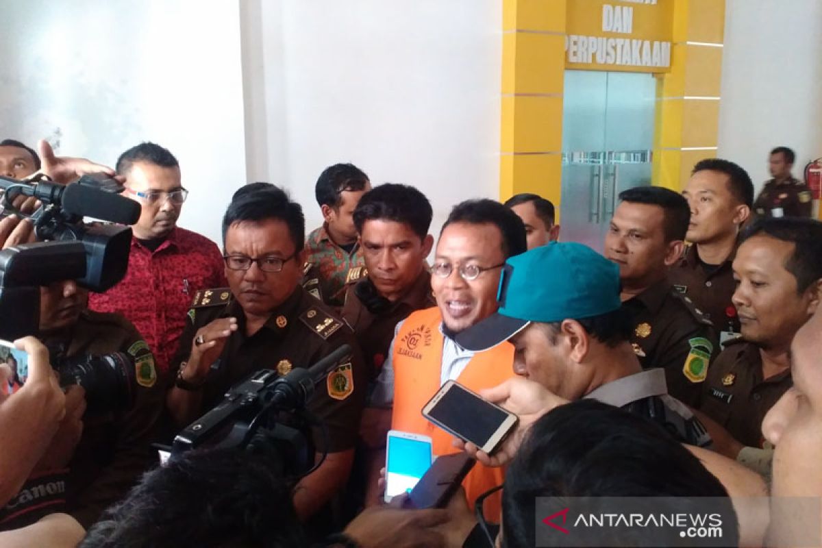 Mantan pejabat diperiksa di sidang korupsi mantan Wali Kota Sabang