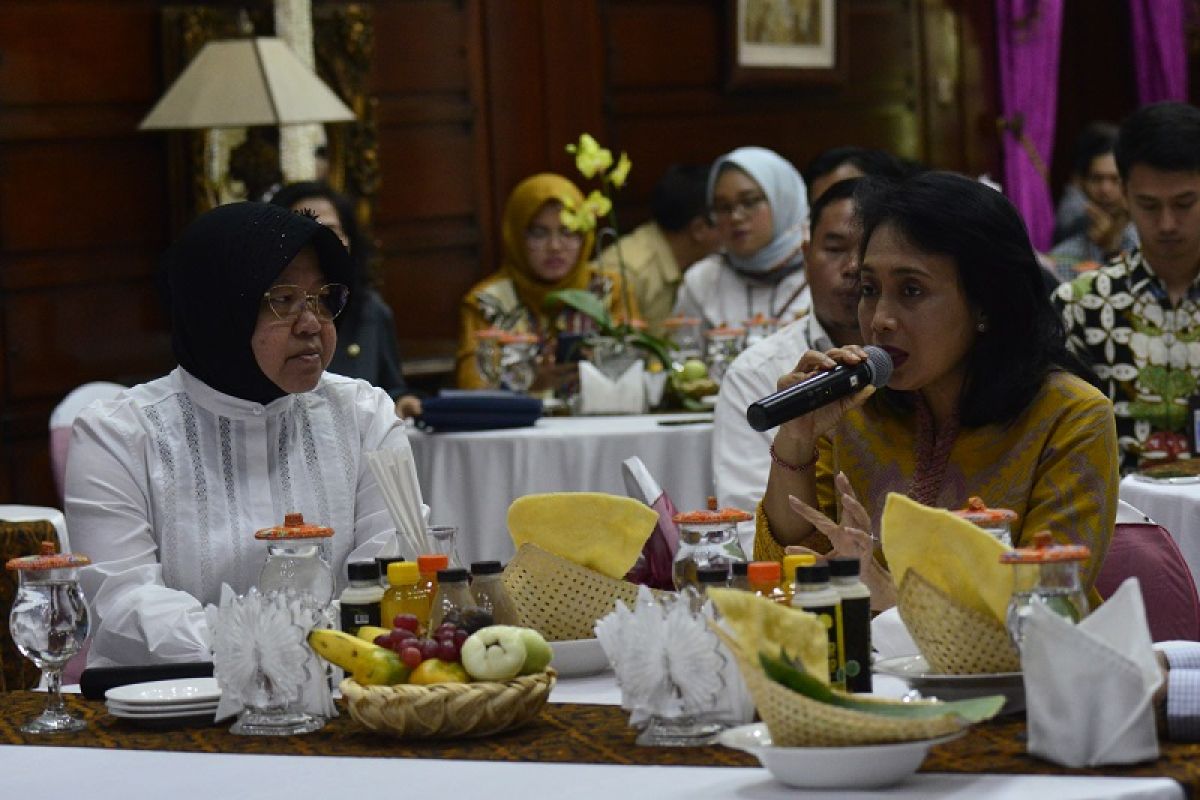 Apresiasi Menteri PPPA dan pemberdayaan perempuan di Surabaya