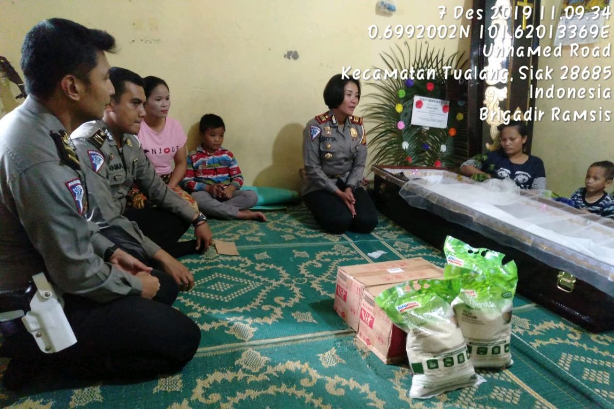 Satu korban truk terbalik di Siak meninggal dunia