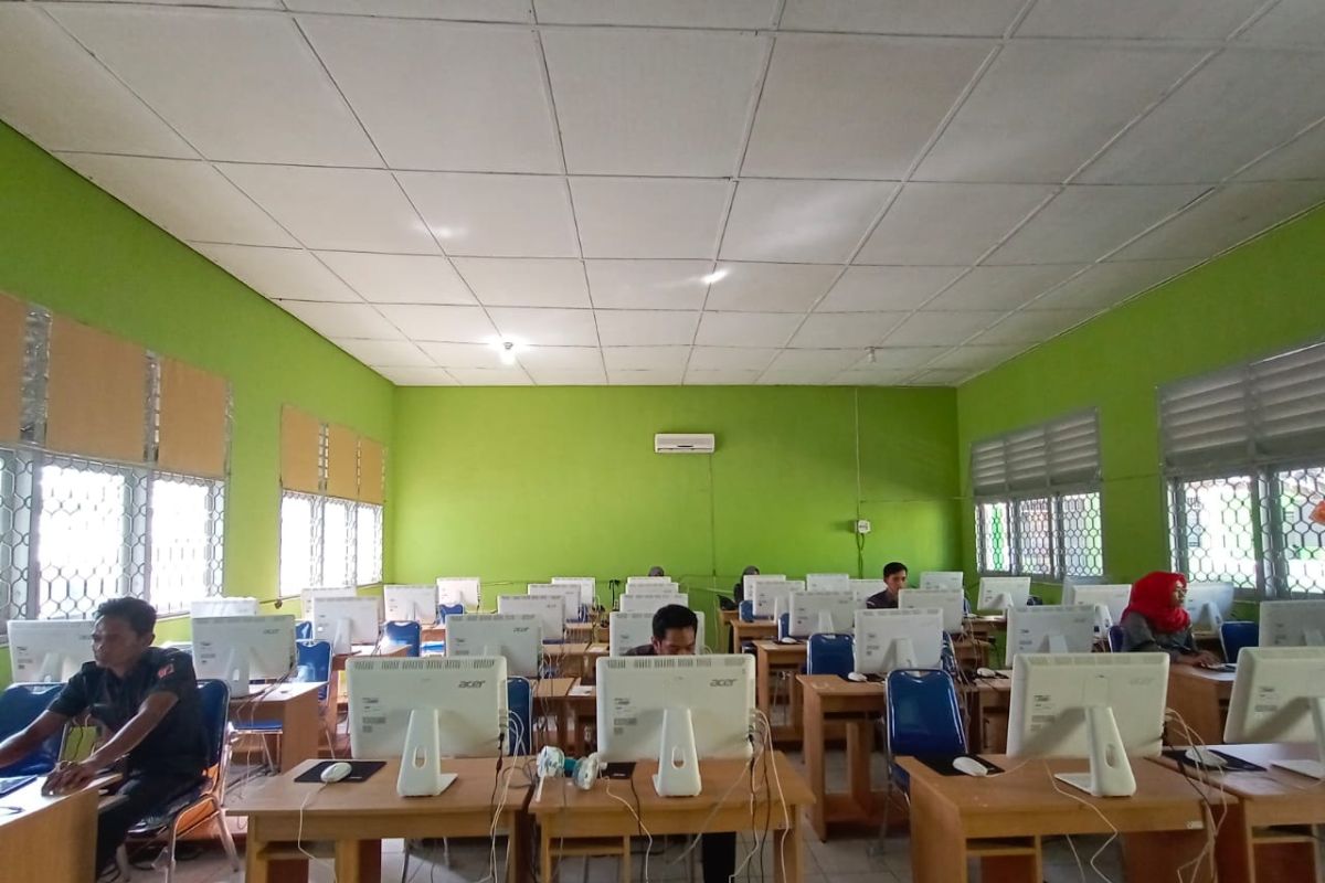 Bawaslu Bangka Tengah gelar seleksi anggota panwascam berbasis komputer