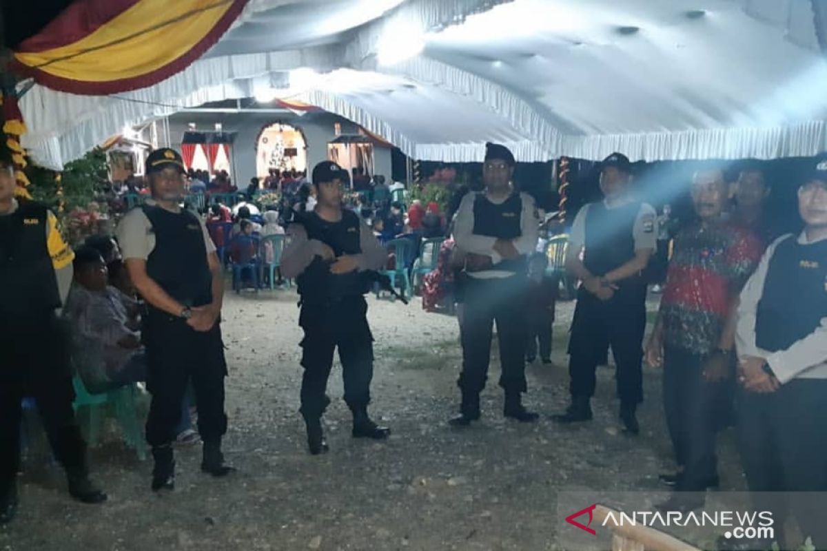 Polres Barito Kuala meningkatkan pengamanan gereja