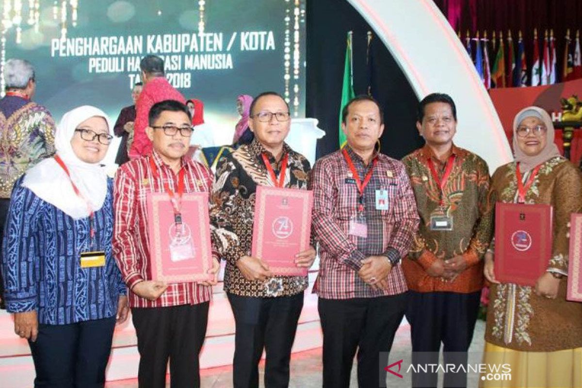 Sulbar raih penghargaan sebagai Provinsi Peduli HAM