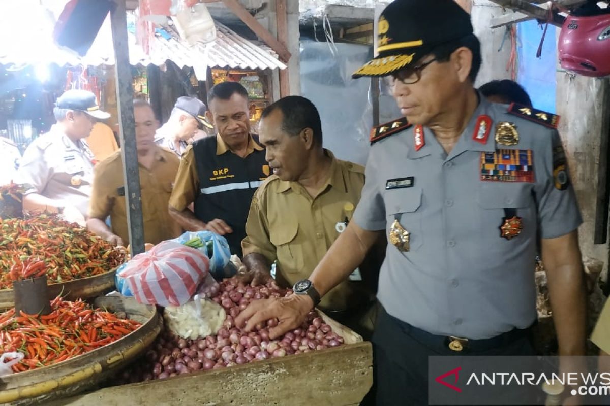 Kapolda sidak ketersediaan bahan pokok di pasar tradisional