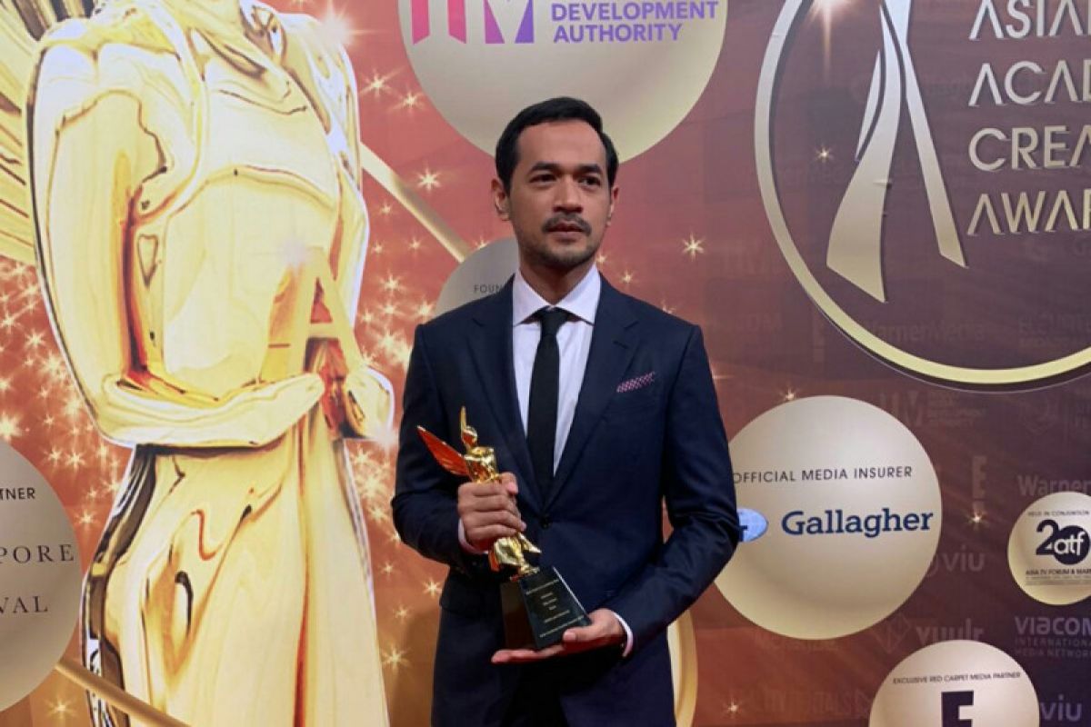 Oka Antara raih penghargaan Asian Academy Creative Awards  2019