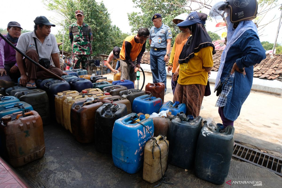 Solar sulit diperoleh nelayan di Sungai Kakap