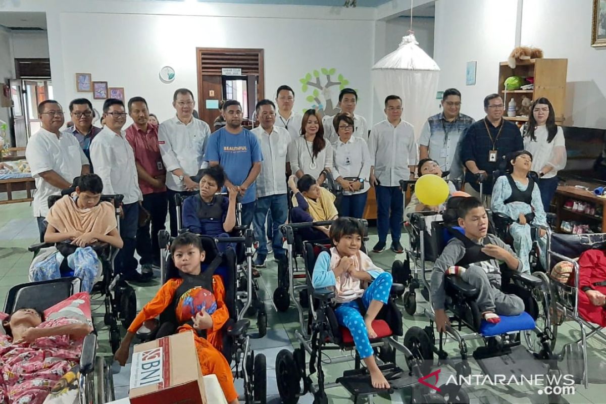 FKIJK Peduli Anak Penyandang Disabilitas di Sulawesi Utara