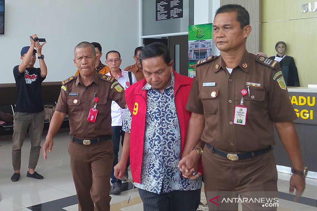 Jaksa tahan mantan Kepala DPPKA Solok terkait korupsi bansos