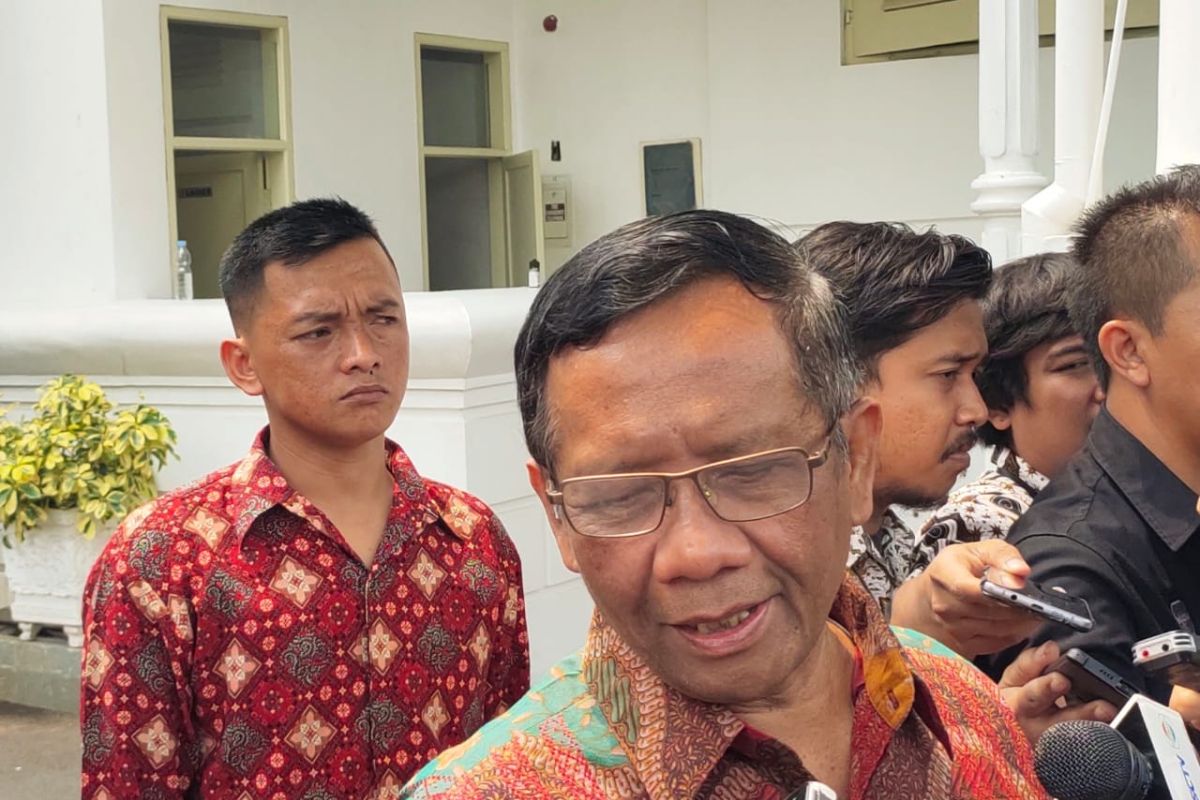 Menko Polhukam diminta Jokowi kawal penyelesaian kasus pelanggaran HAM