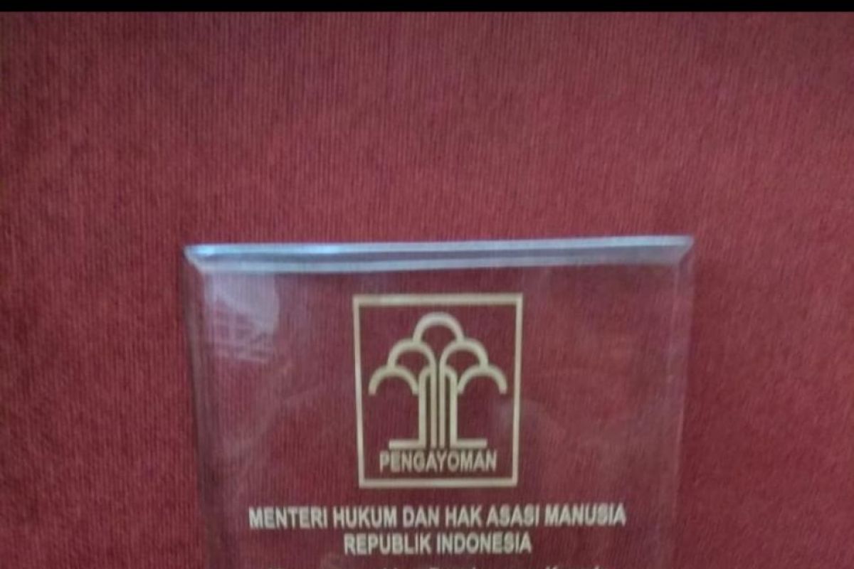 Gubernur Wahidin Raih Penghargaan Pembina Kabupaten/Kota Peduli HAM