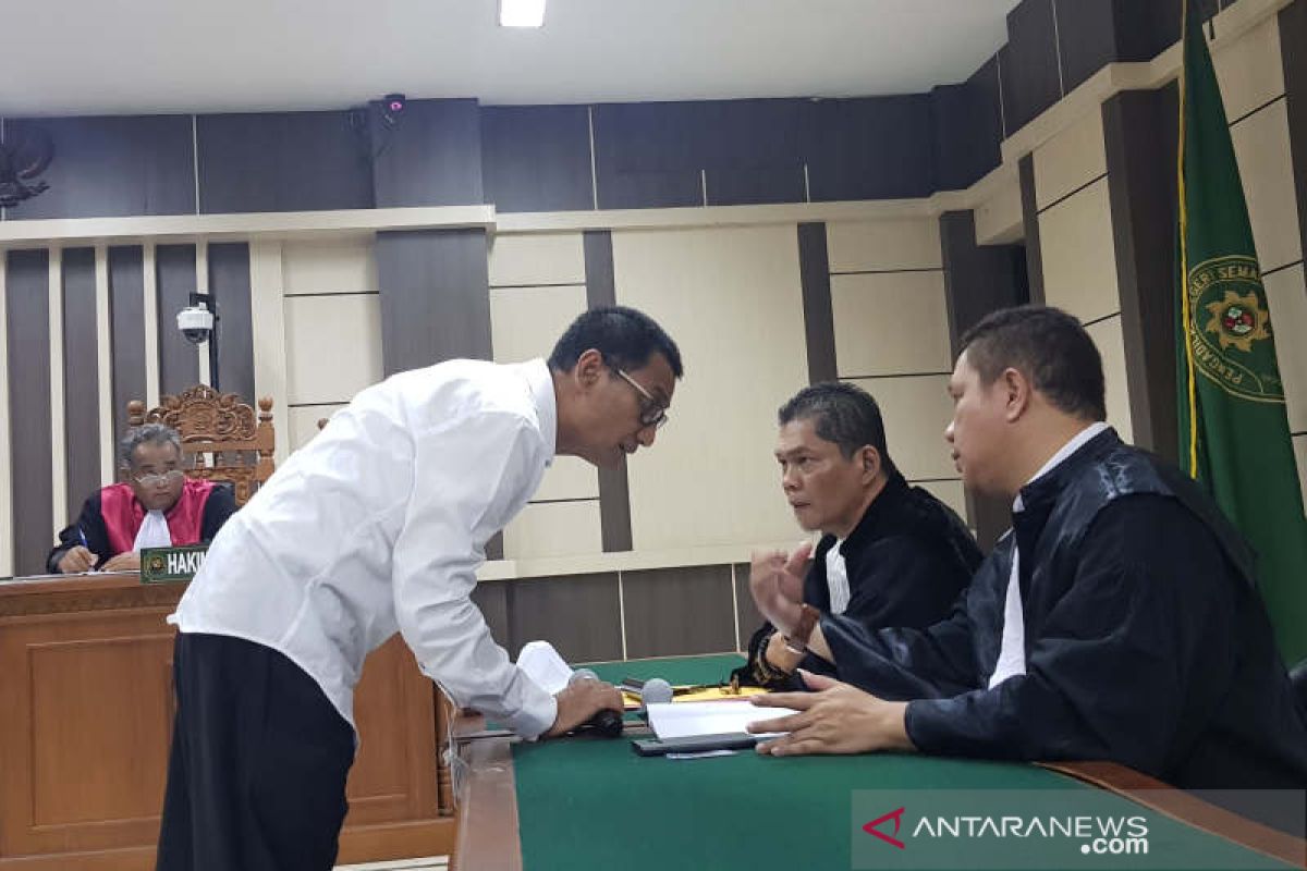 Bupati Nonaktif Kudus M. Tamzil heran ajudannya yang terima uang suap tidak dijerat