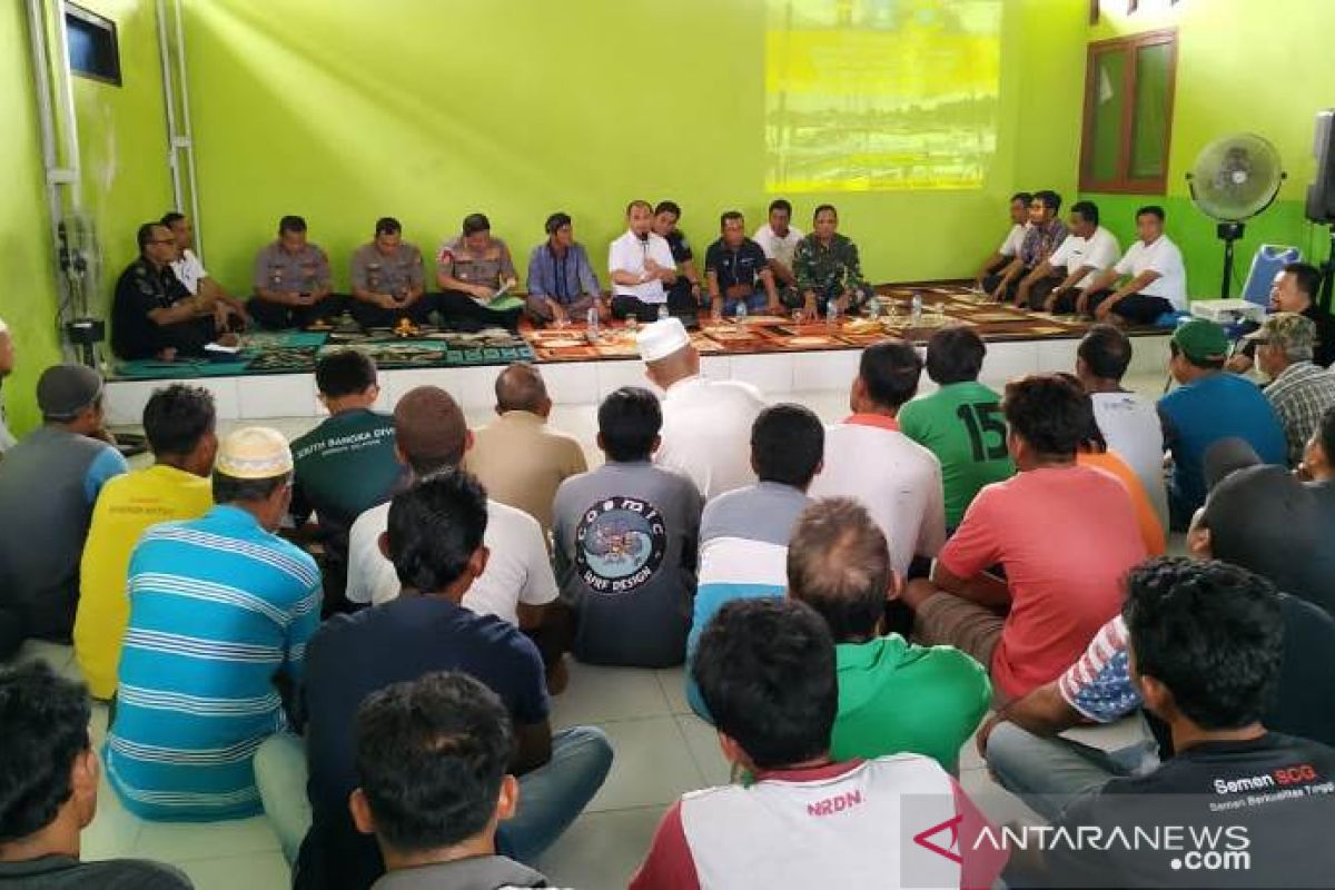 Pemprov diminta warga tertibkan trawl di perairan Kumbung dan Tanjung Sangkar