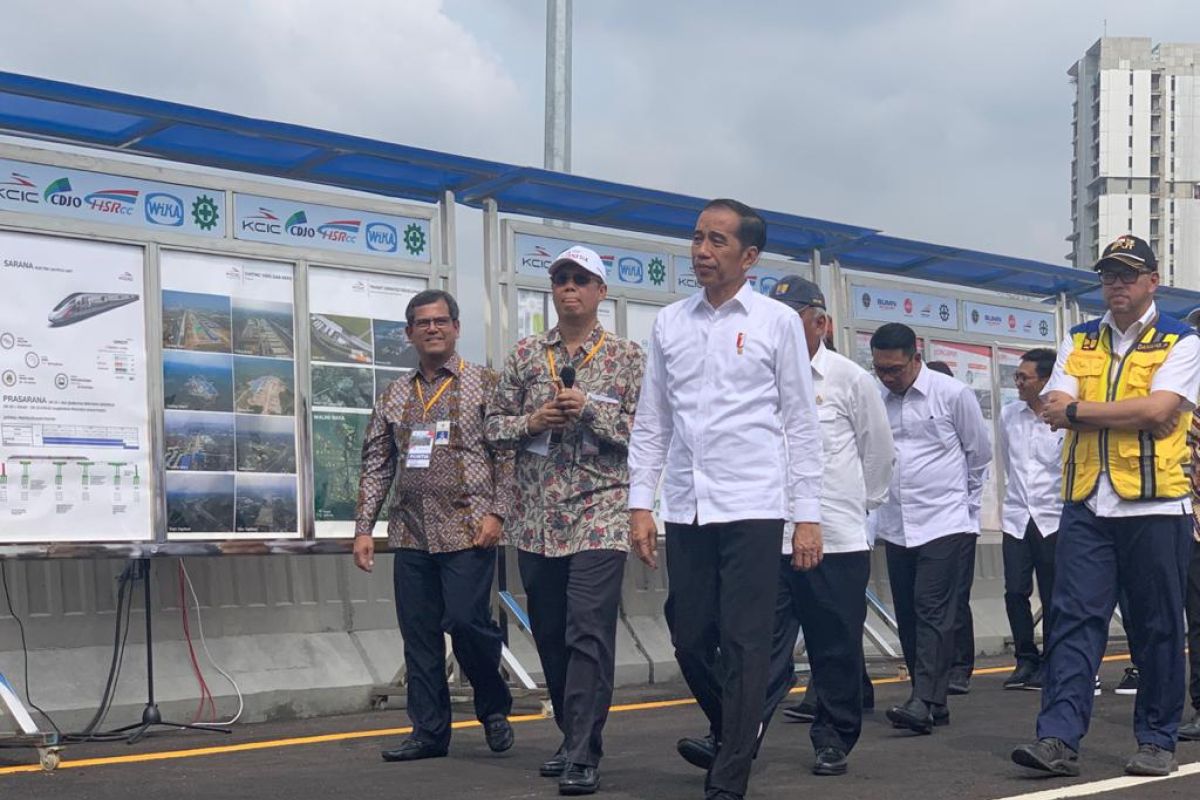 President Jokowi inaugurates Jakarta-Cikampek elevated toll road