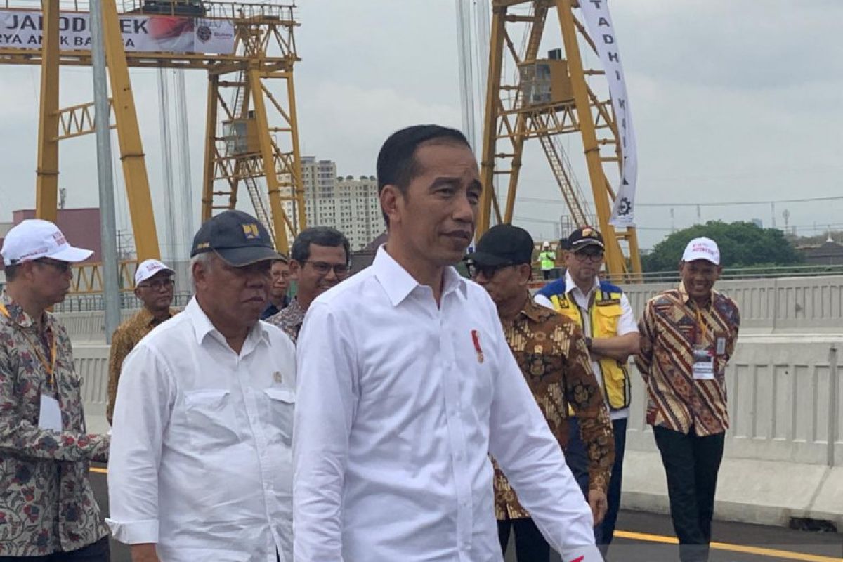 Tol Layang Jakarta-Cikampek belum mulus, Presiden janjikan perbaikan