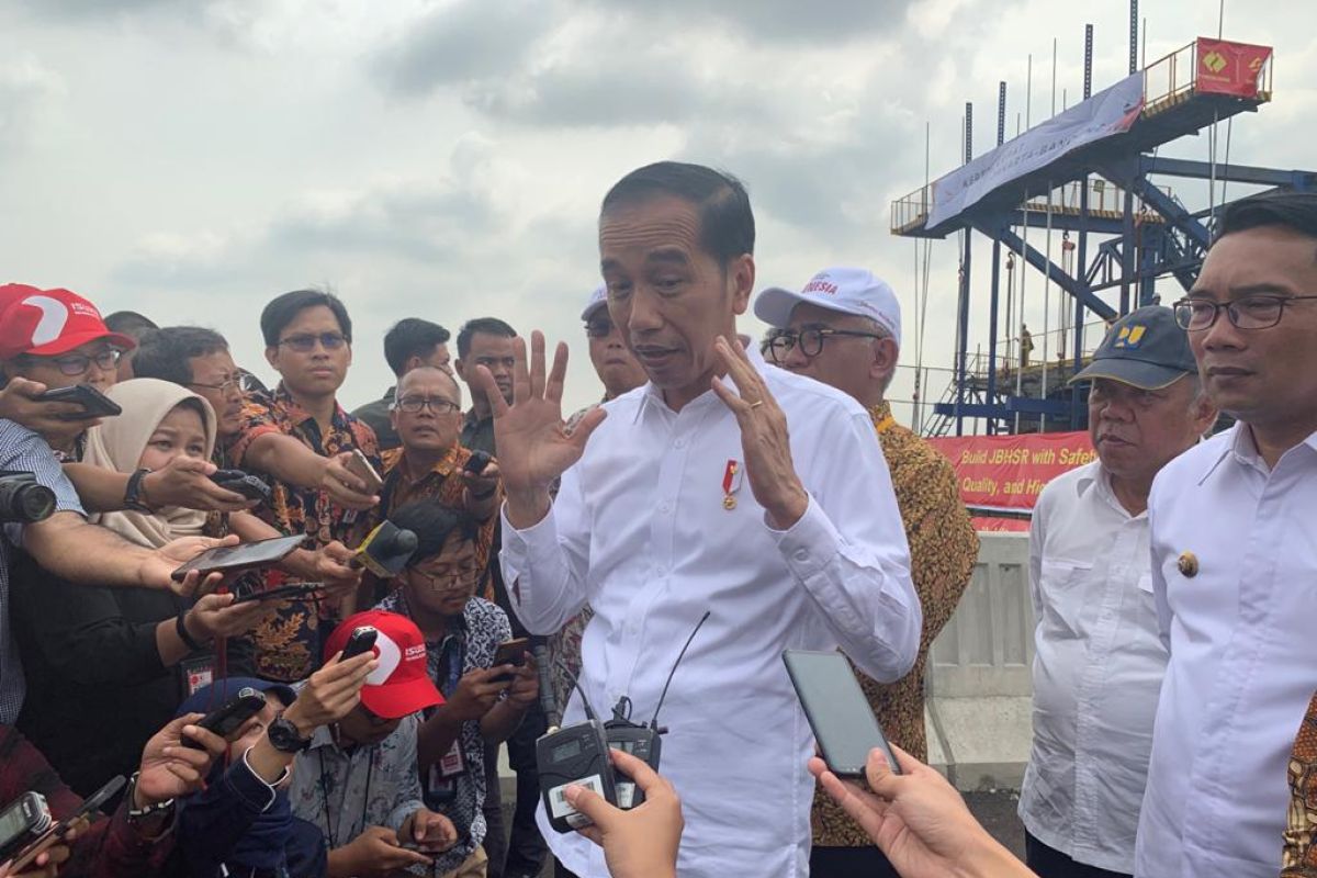 Jokowi: pencalonan Gibran murni kompetisi bukan penunjukan