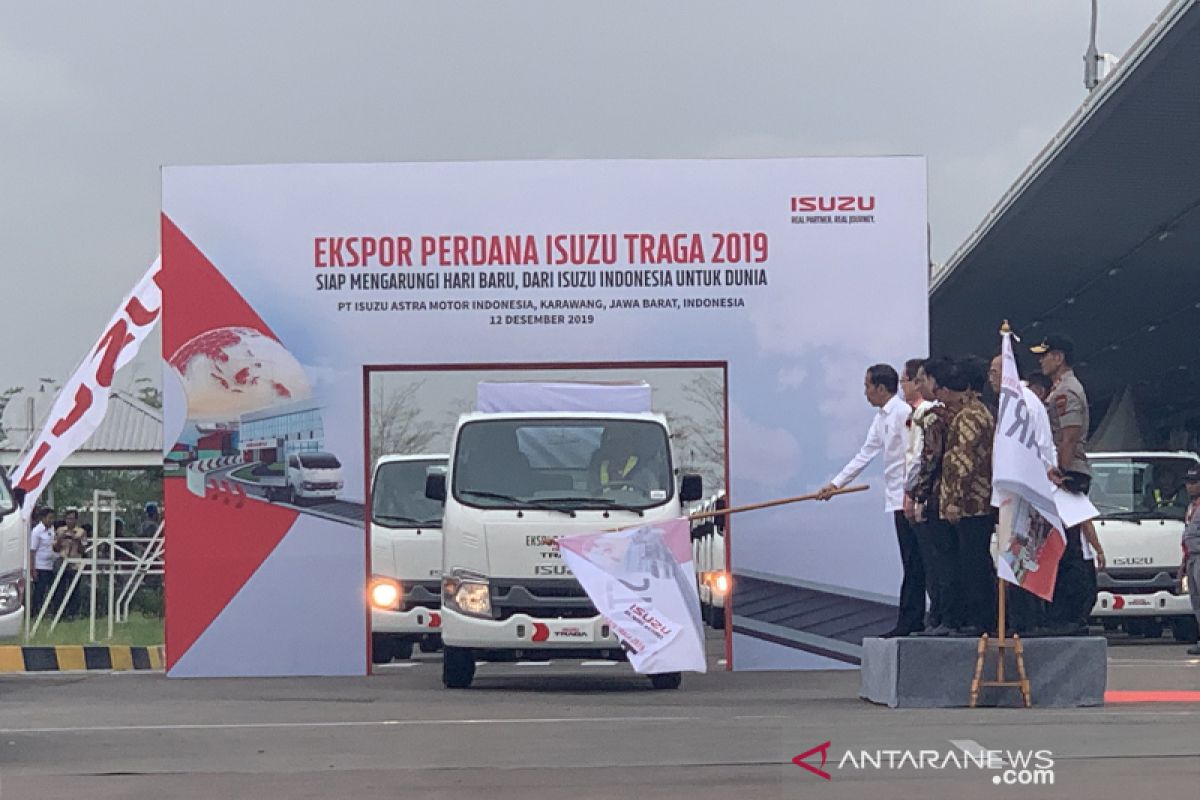 Jokowi ungkap alasan mau berkunjung ke Pabrik Isuzu Karawang