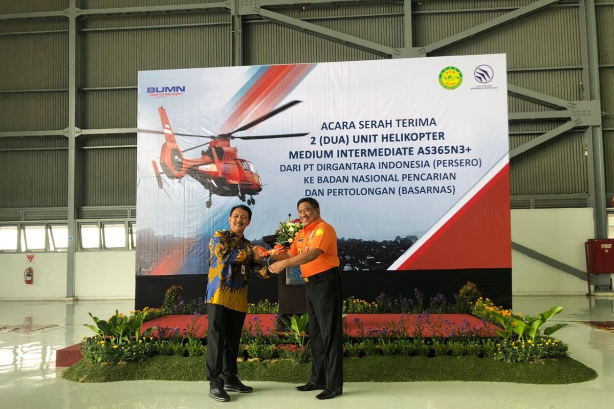 PTDI delivers two helicopters to Basarnas