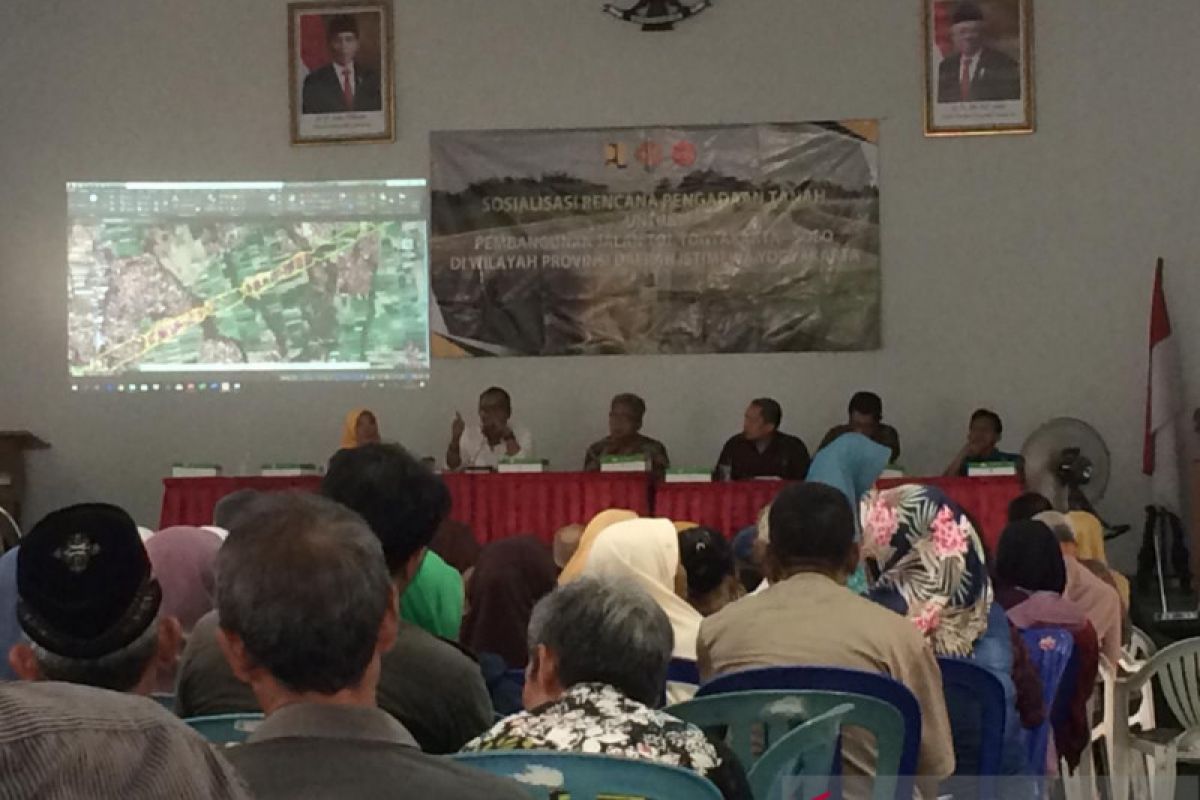 Warga Desa Selomartani terdampak tol berharap dibantu dicarikan lokasi pindah