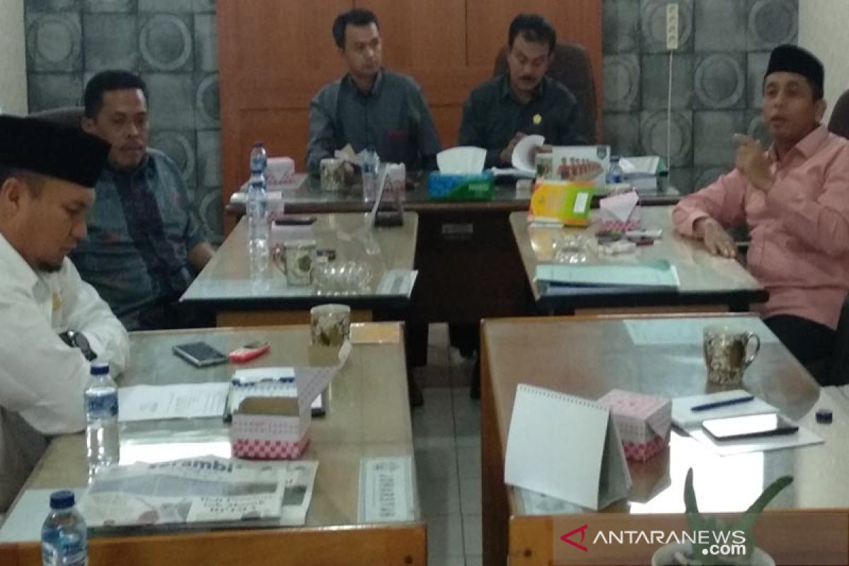 Legislatif minta Pemda Aceh Tengah terbitkan Perbub atur jam buka cafe
