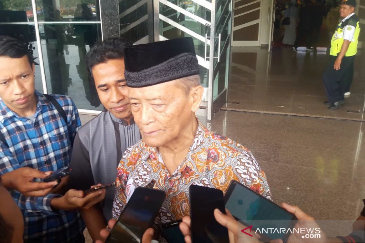 Syafii Maarif minta rencana penghapusan UN tidak tergesa-gesa