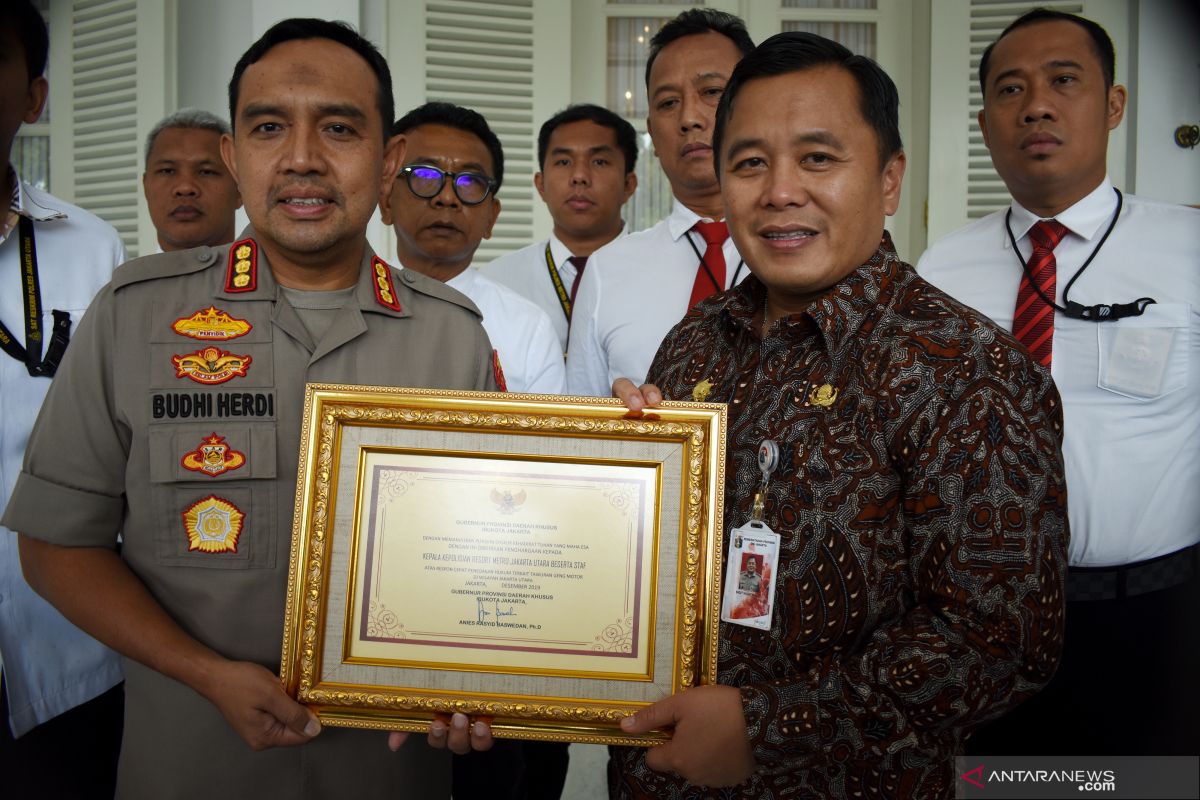 Gubernur DKI beri penghargaan ke Polres Jakarta Utara