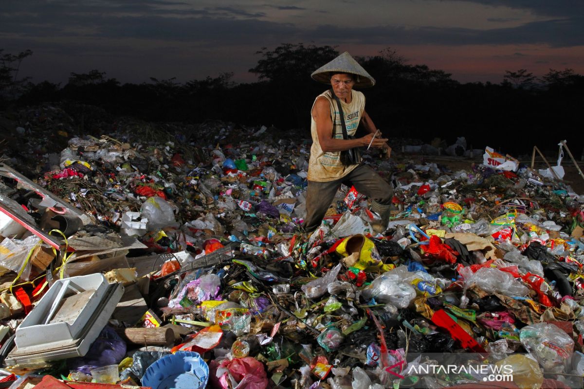 Warga Kendari diimbau mematuhi jadwal buang sampah