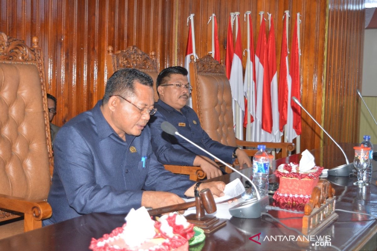Legislatif Kotabaru minta SKPD pangkas