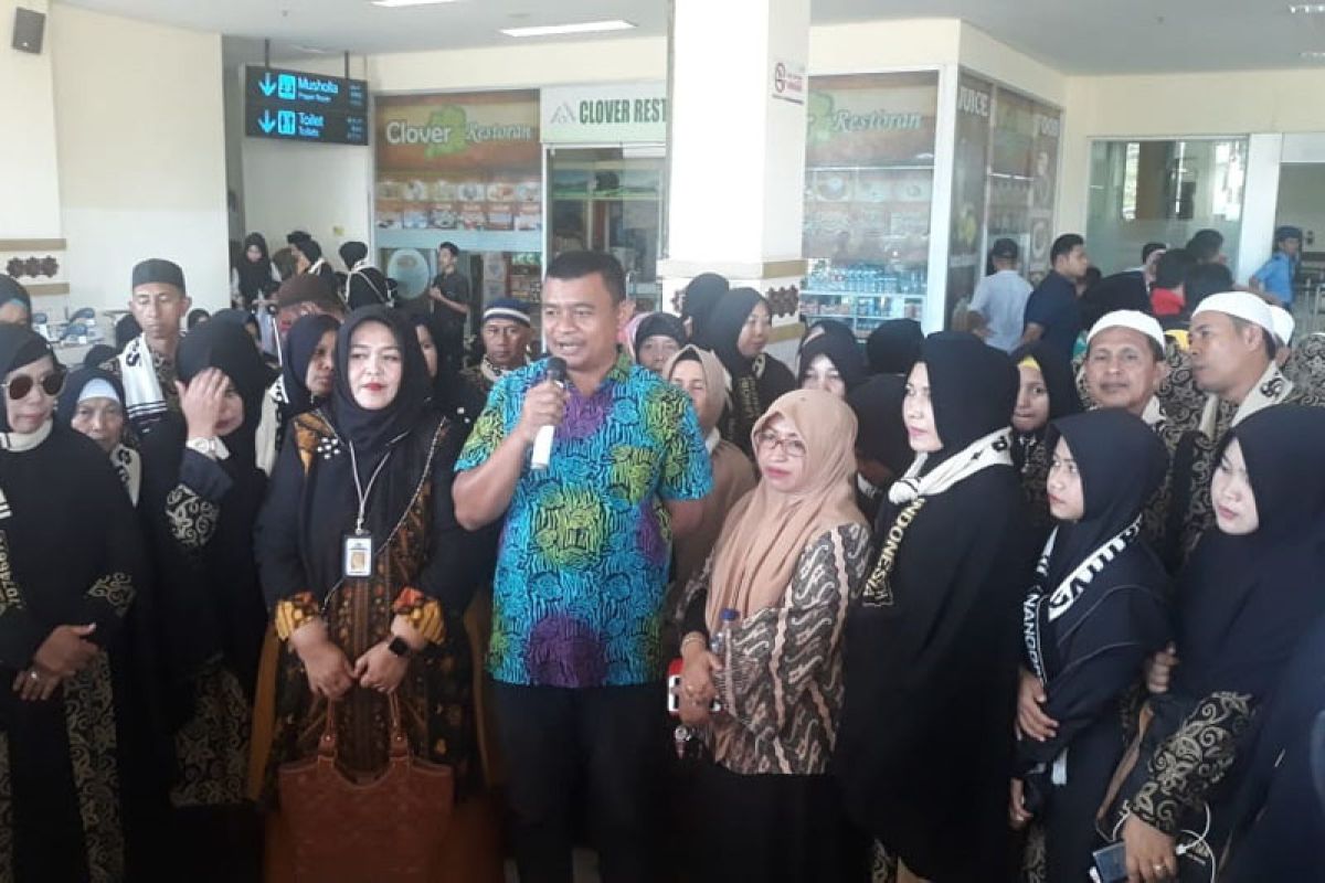 Pemerintah Aceh berangkatkan Umrah 90 guru berprestasi