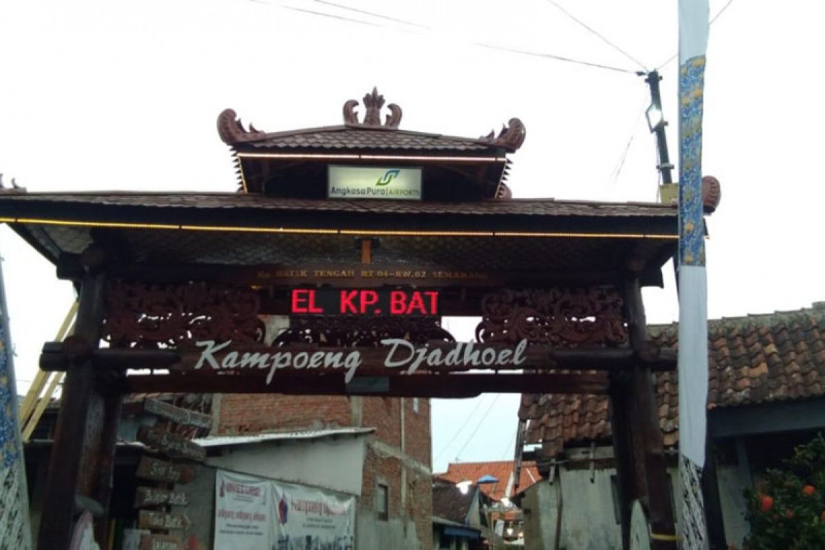 Menikmati Kampoeng Djadhoel, perkampungan unik di Semarang