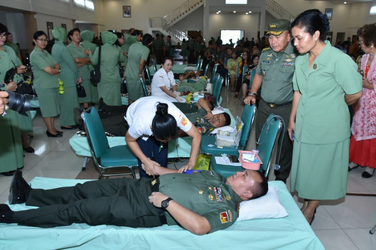 Kodam XIII/Merdeka menggelar bakti sosial peringati Hari Juang