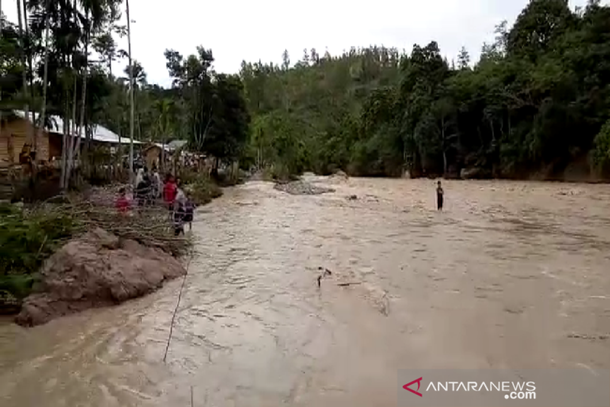 Seorang anak hanyut di Sungai Lumut Aceh Tengah